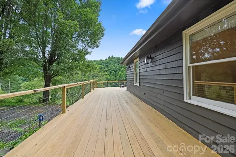 3954 Nc 80 Highway Bakersville NC 28705