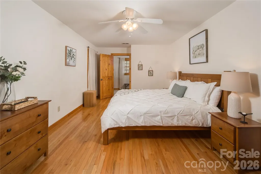 6006 Waterfalls Road Lenoir NC 28645