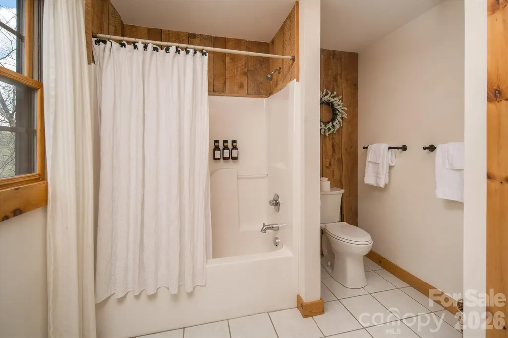 6006 Waterfalls Road Lenoir NC 28645