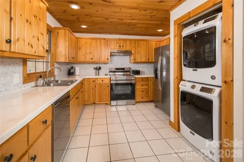6006 Waterfalls Road Lenoir NC 28645