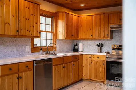 6006 Waterfalls Road Lenoir NC 28645