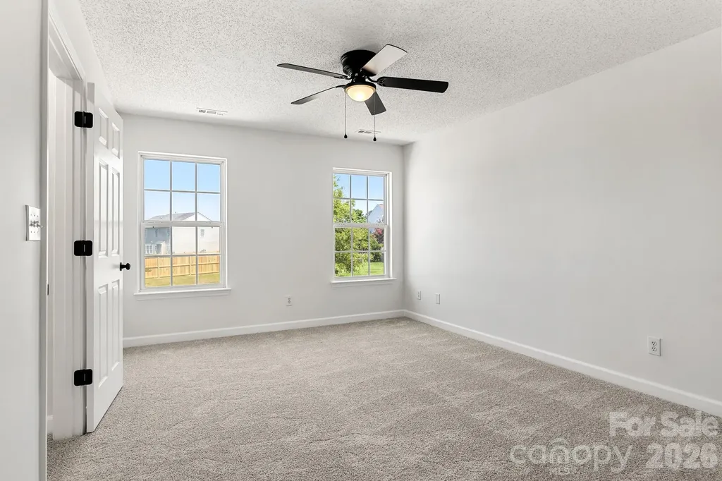 2141 Mallard Pointe Drive Kannapolis NC 28083