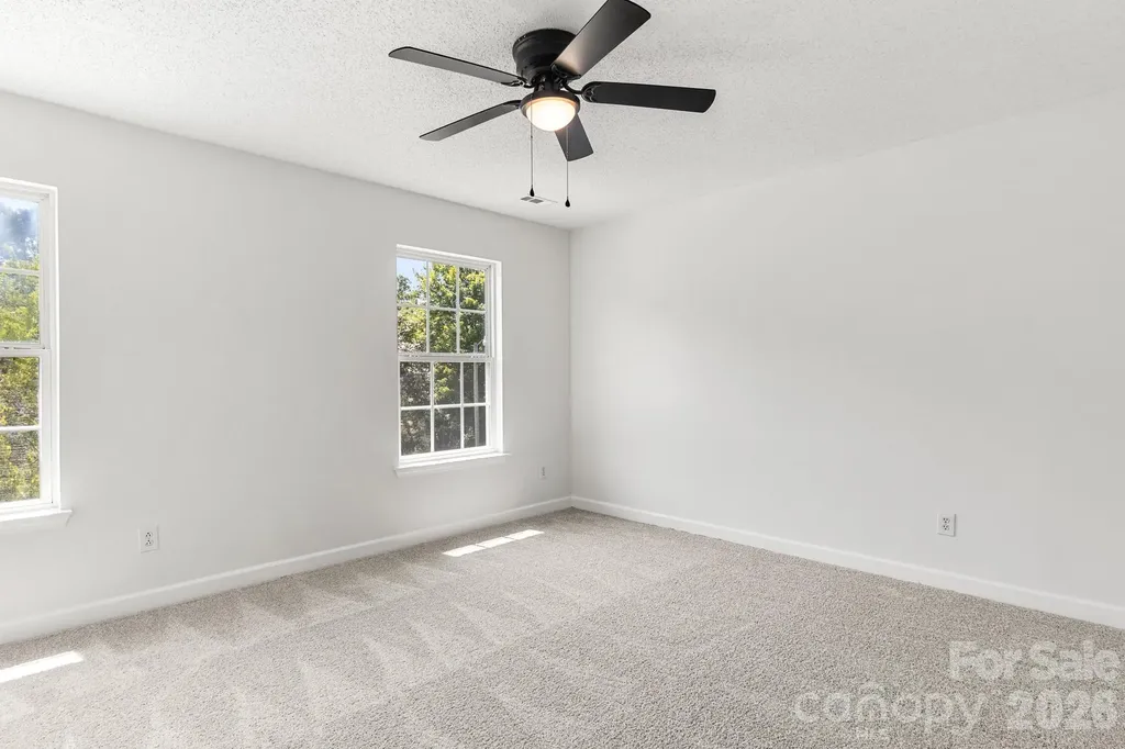 2141 Mallard Pointe Drive Kannapolis NC 28083