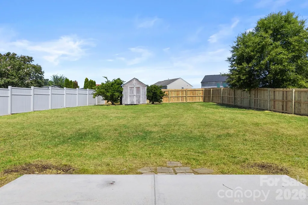 2141 Mallard Pointe Drive Kannapolis NC 28083