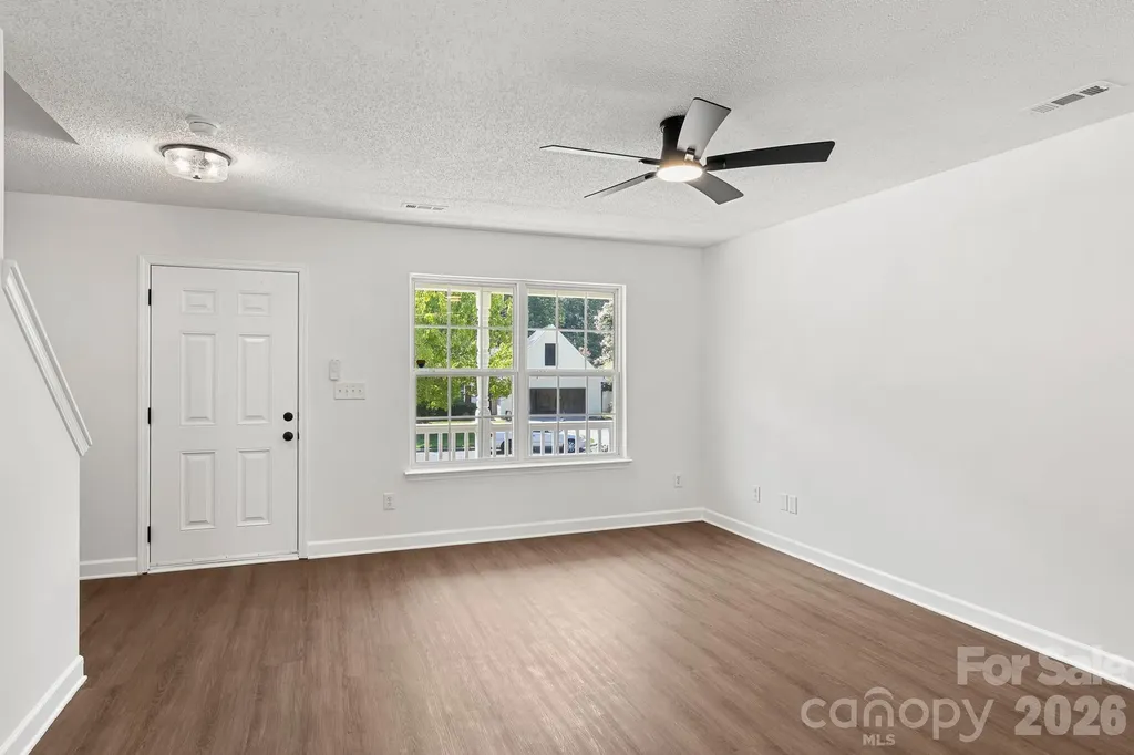 2141 Mallard Pointe Drive Kannapolis NC 28083