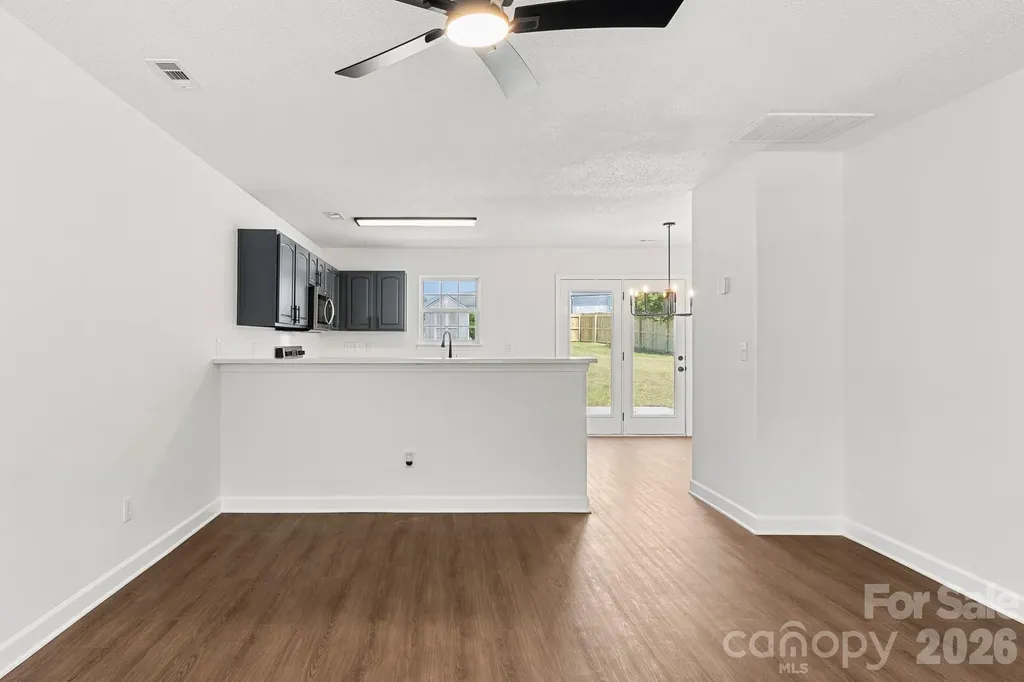 2141 Mallard Pointe Drive Kannapolis NC 28083