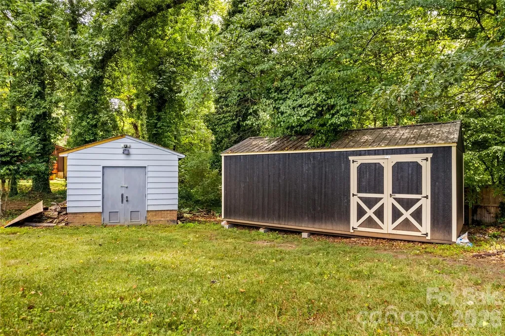 1130 24th Avenue Place NE Hickory NC 28601