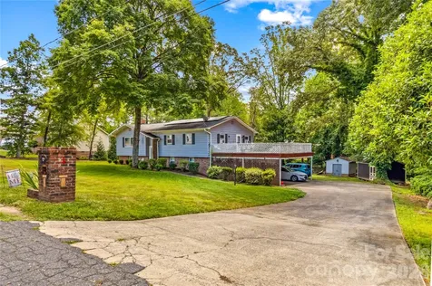 1130 24th Avenue Place NE Hickory NC 28601