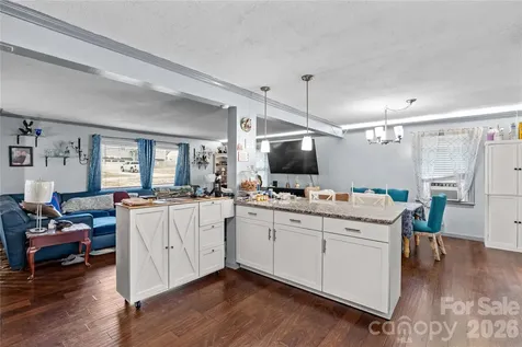 1130 24th Avenue Place NE Hickory NC 28601