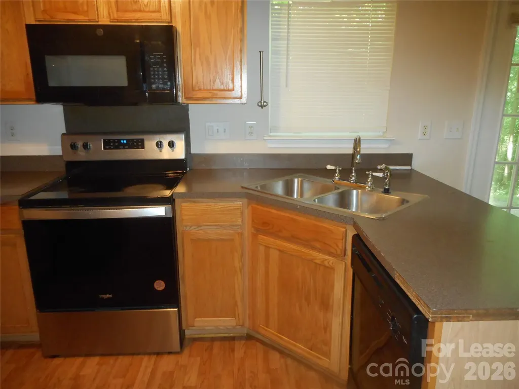8037 Shiny Meadow Lane Charlotte NC 28215
