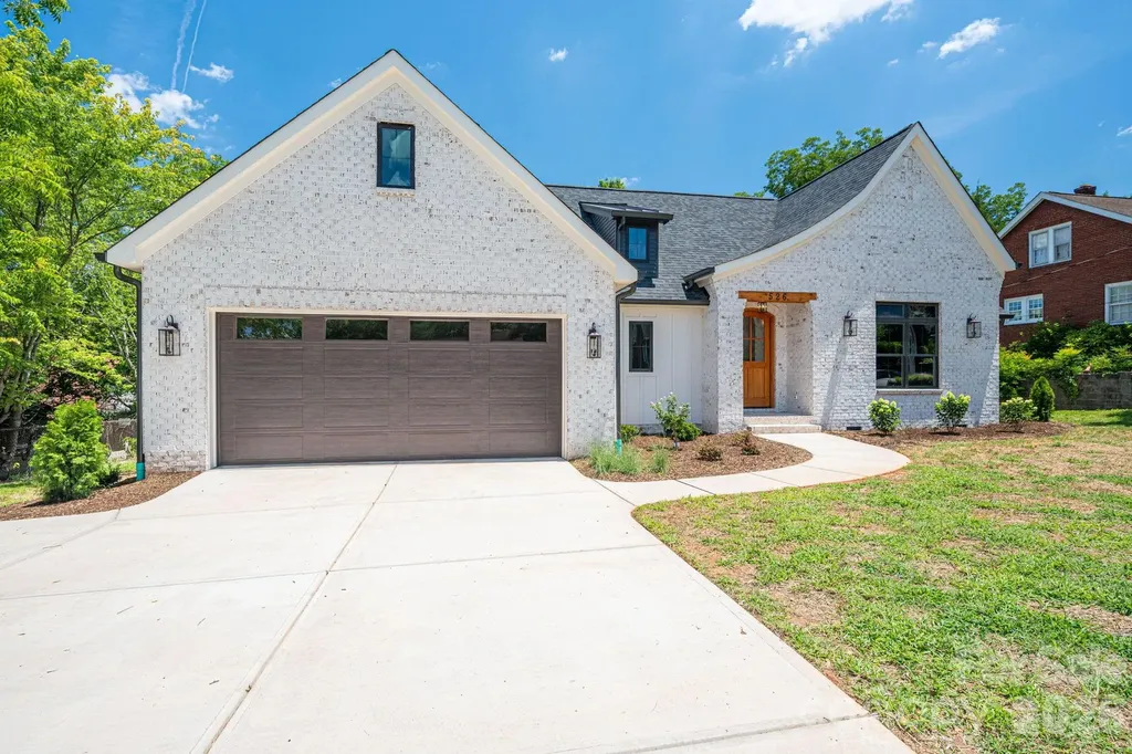 526 N Aspen Street Lincolnton NC 28092