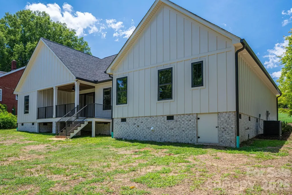 526 N Aspen Street Lincolnton NC 28092