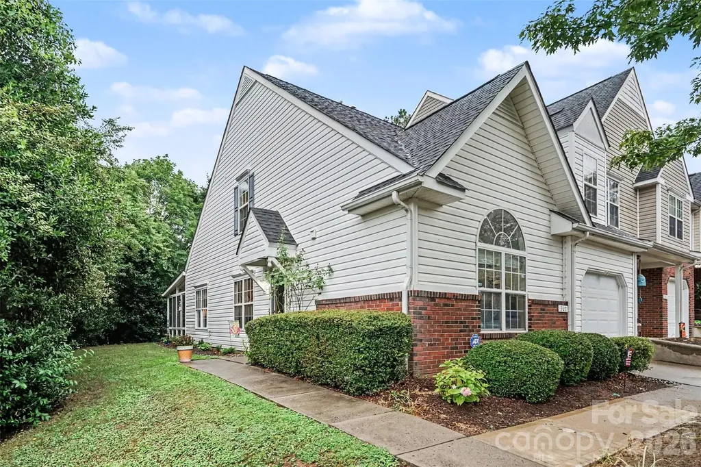 927 Sparrows Nest Lane Pineville NC 28134