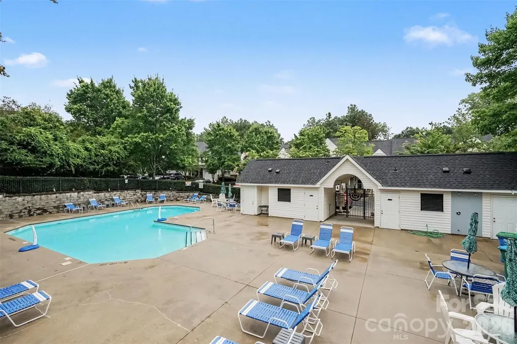 927 Sparrows Nest Lane Charlotte NC 28134