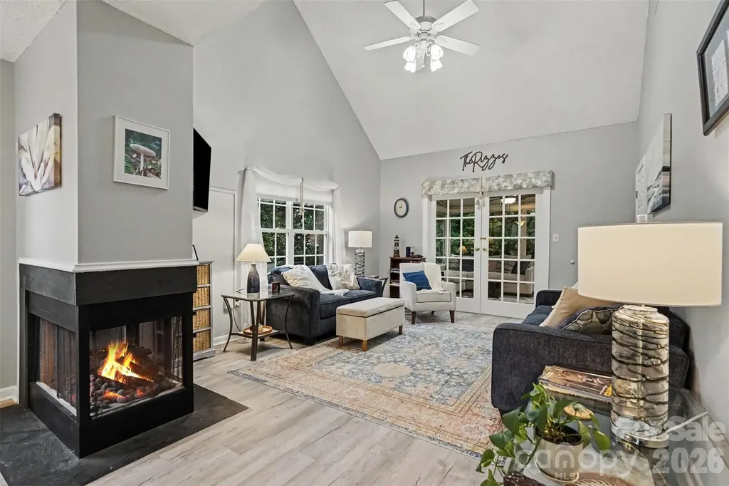 927 Sparrows Nest Lane Charlotte NC 28134