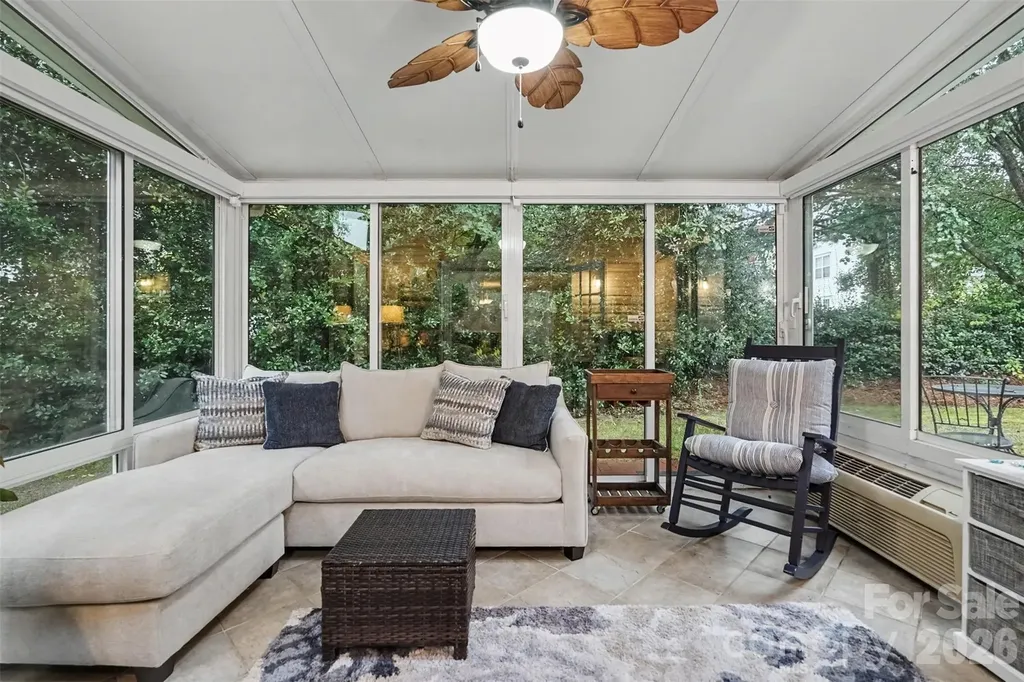 927 Sparrows Nest Lane Charlotte NC 28134