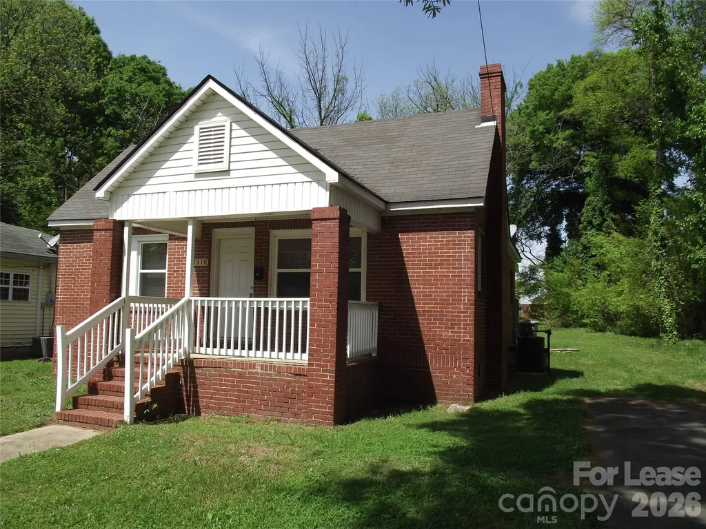 2310 Dundeen Street Charlotte NC 28216