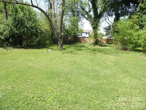 2310 Dundeen Street Charlotte NC 28216