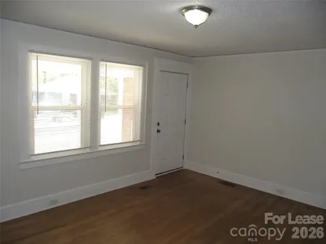 2310 Dundeen Street Charlotte NC 28216