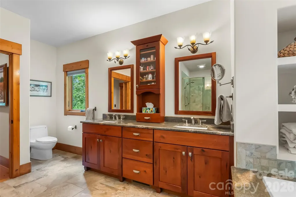 1814 Yellow Fork Trail E Nebo NC 28761