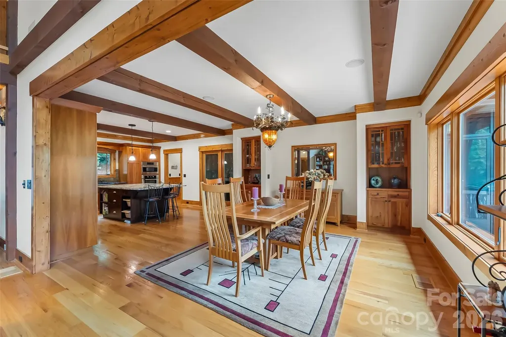 1814 Yellow Fork Trail E Nebo NC 28761