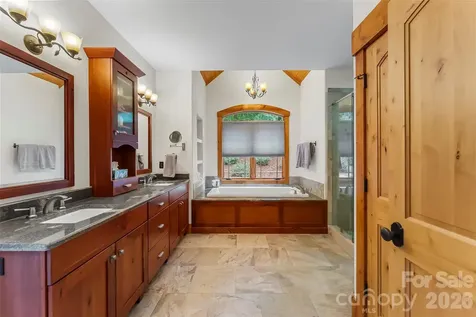1814 Yellow Fork Trail E Nebo NC 28761