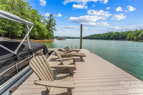 1814 Yellow Fork Trail E Nebo NC 28761