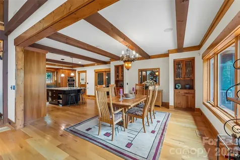 1814 Yellow Fork Trail E Nebo NC 28761
