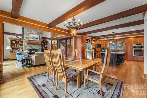 1814 Yellow Fork Trail E Nebo NC 28761