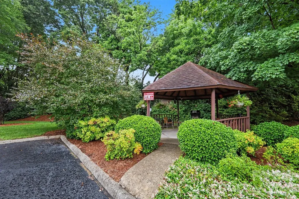 84 Lake Concord Road NE Concord NC 28025