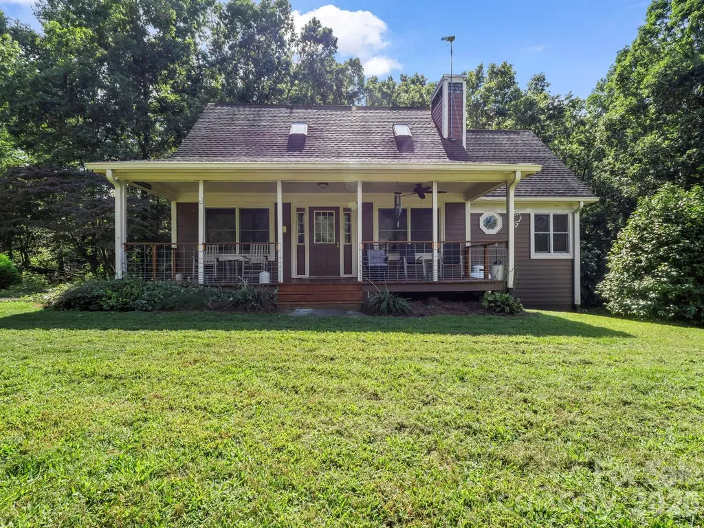 Bostic NC, 382 First Broad Drive