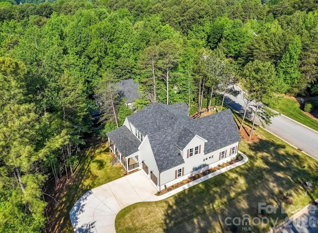 4609 Firethorn Court Denver NC 28037