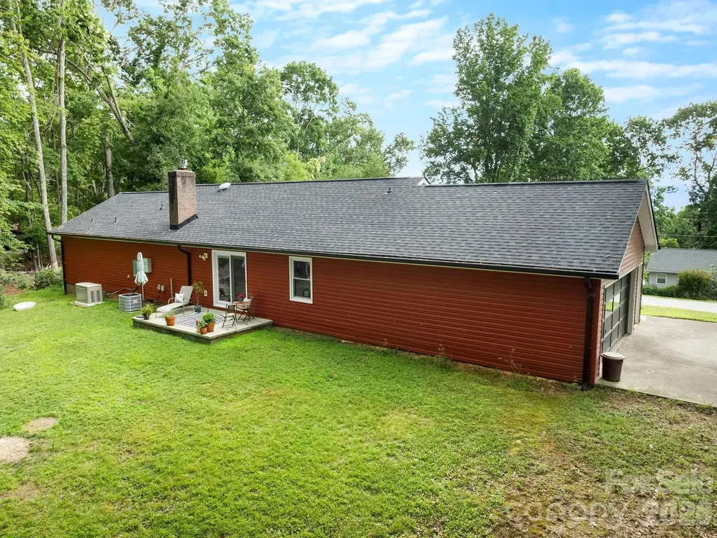 84 Greenwood Acres Drive Mills River NC 28759