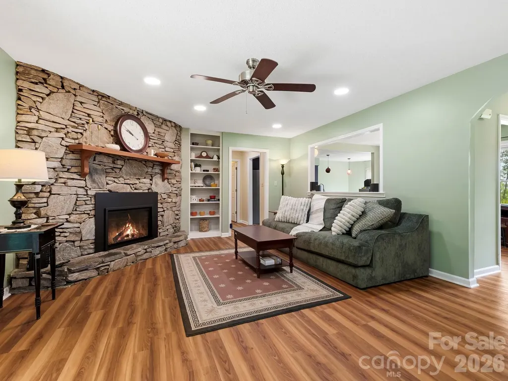 84 Greenwood Acres Drive Mills River NC 28759
