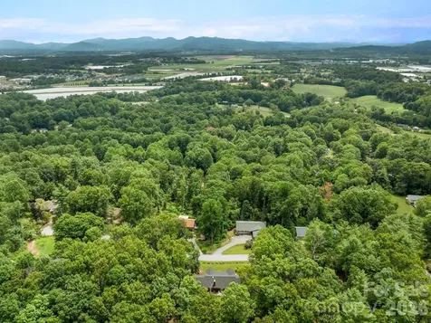 84 Greenwood Acres Drive Mills River NC 28759