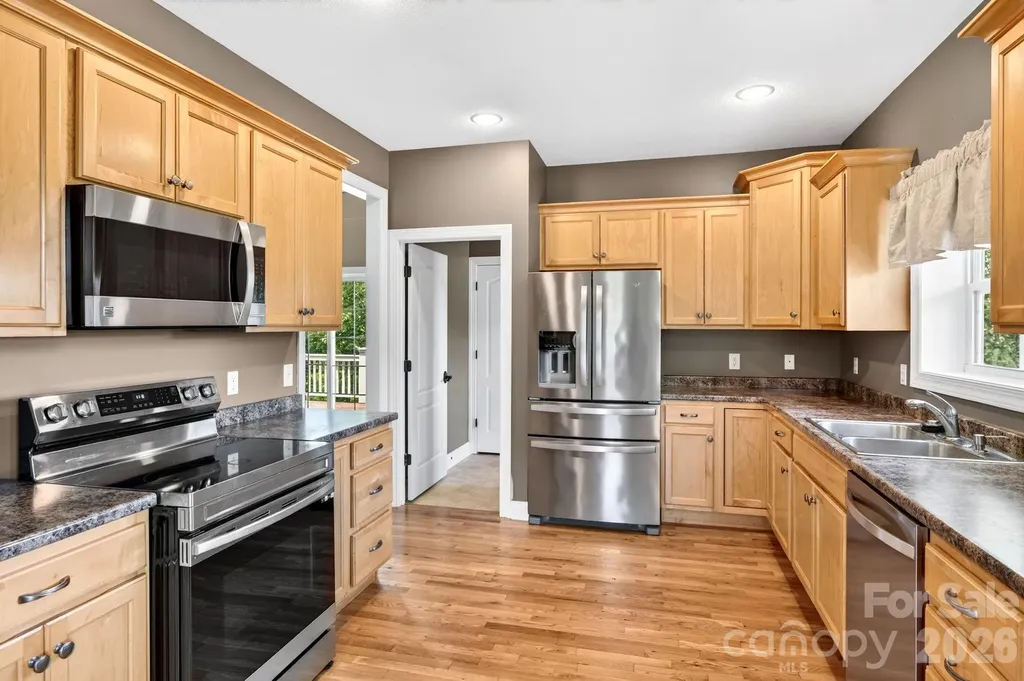 93 Big Sky Drive Leicester NC 28748