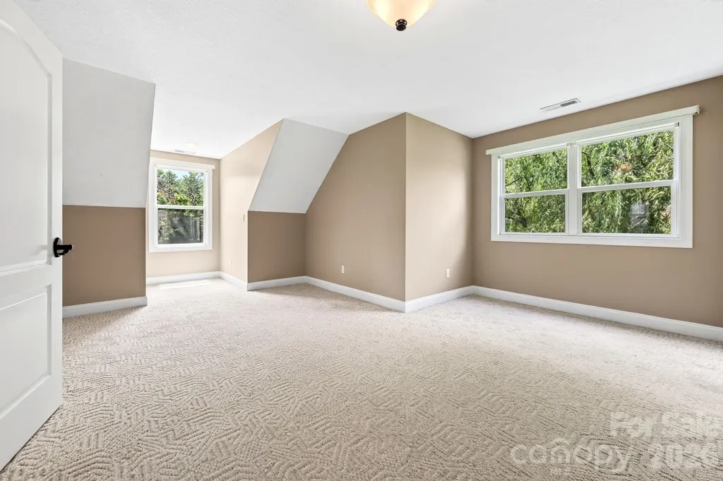 93 Big Sky Drive Leicester NC 28748
