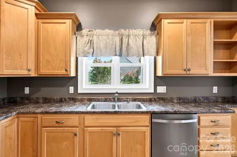 93 Big Sky Drive Leicester NC 28748