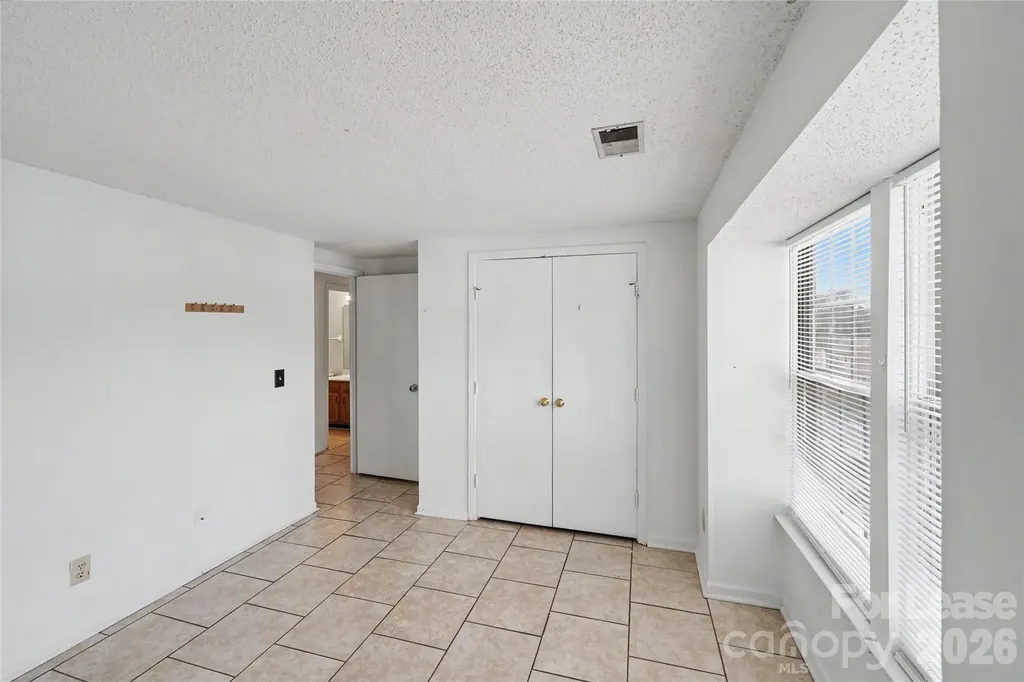 1624 Arlyn Circle Charlotte NC 28213