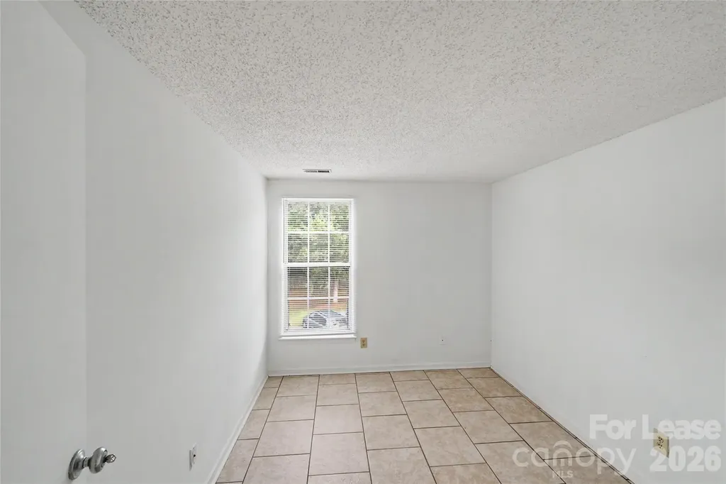 1624 Arlyn Circle Charlotte NC 28213