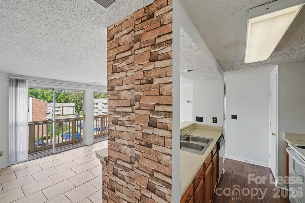 1624 Arlyn Circle Charlotte NC 28213