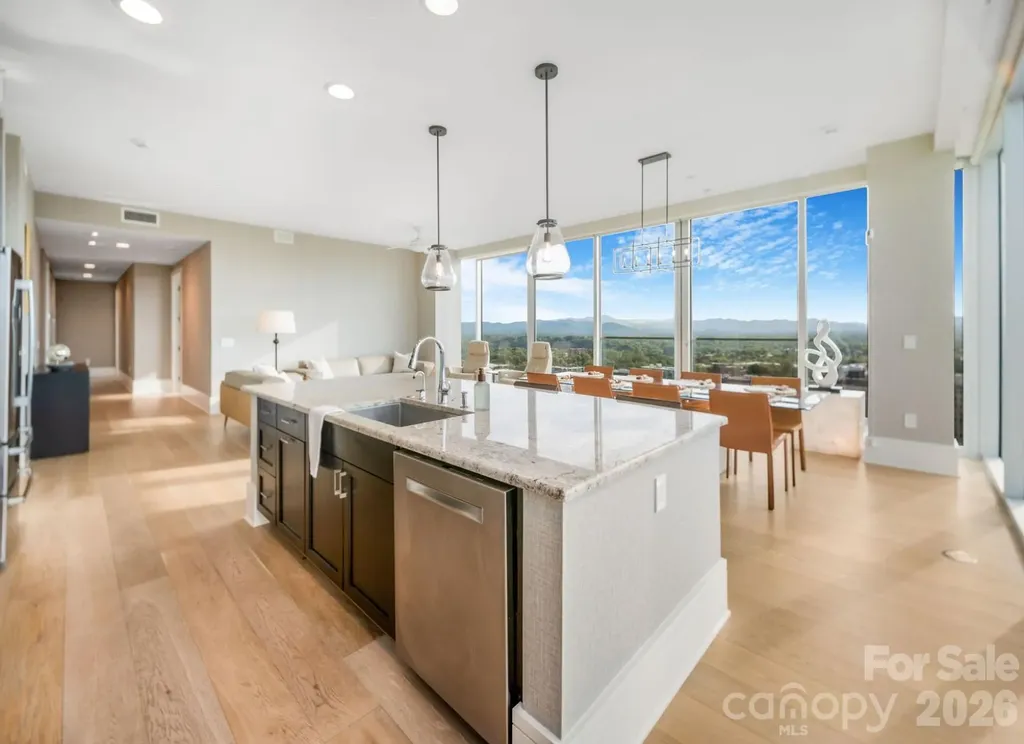 7 Patton Avenue Asheville NC 28806