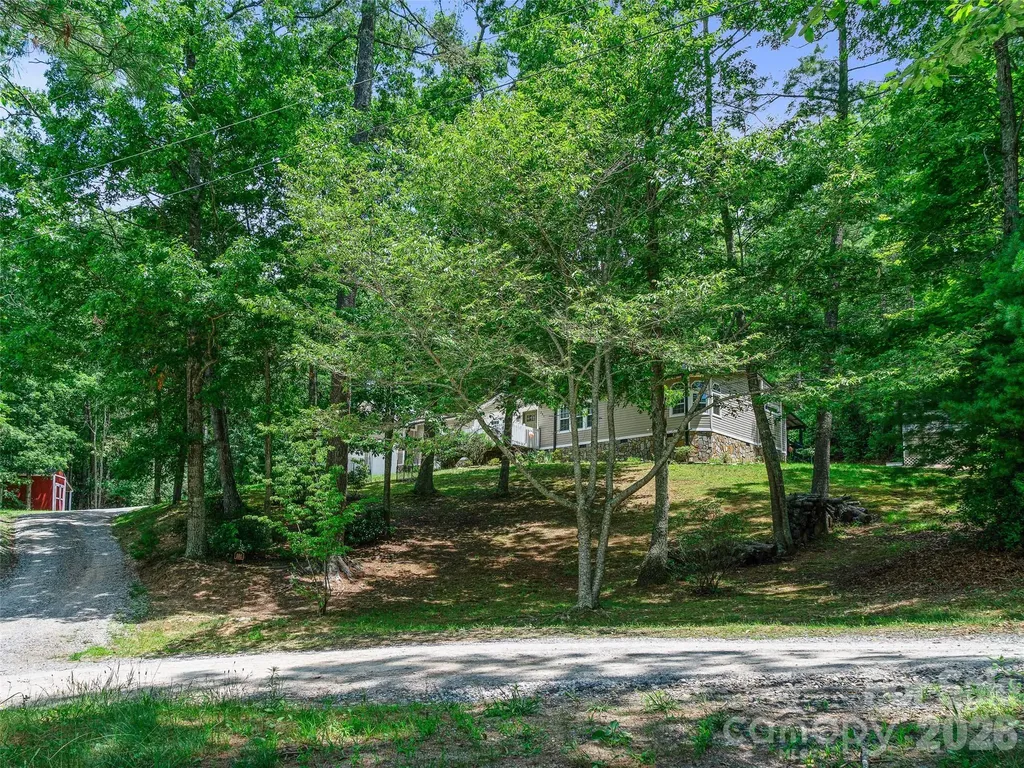 201 Franklin Village Road Spruce Pine NC 28777