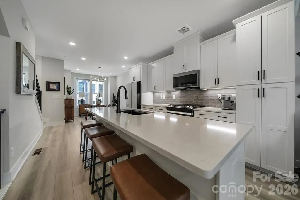 5007 Tiny Lane Charlotte NC 28203