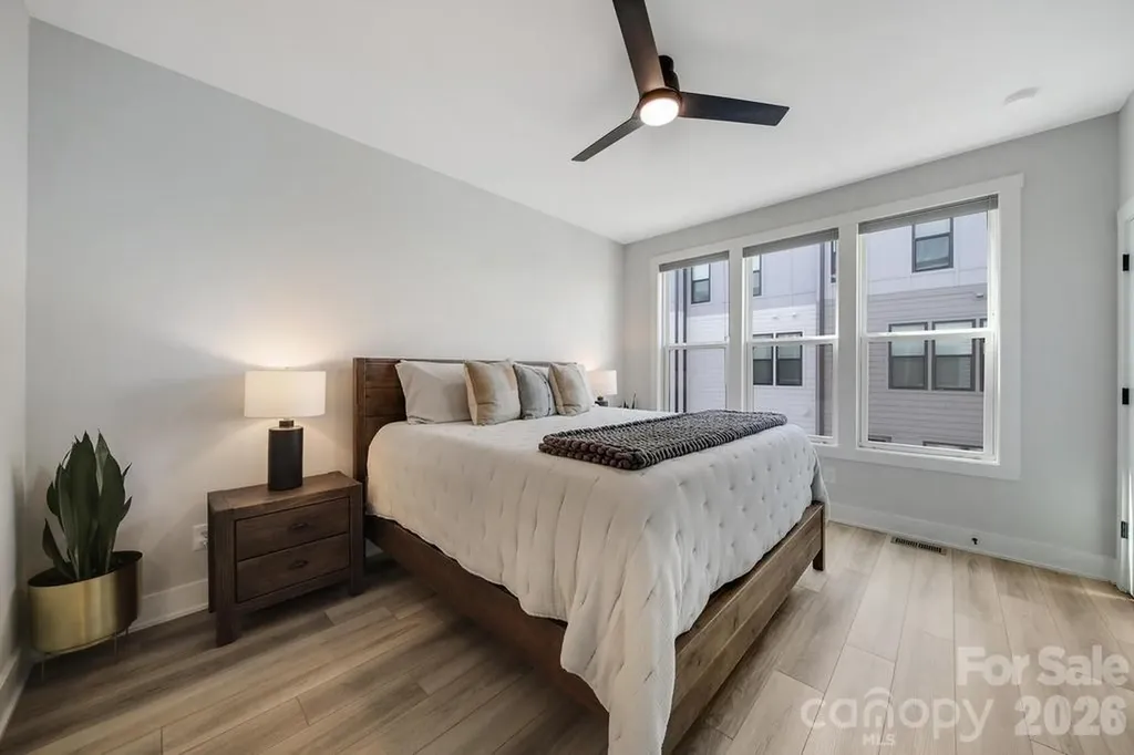 5007 Tiny Lane Charlotte NC 28203