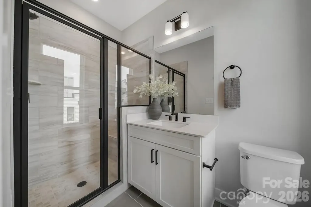 5007 Tiny Lane Charlotte NC 28203