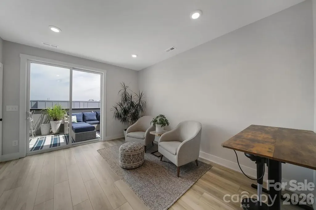 5007 Tiny Lane Charlotte NC 28203