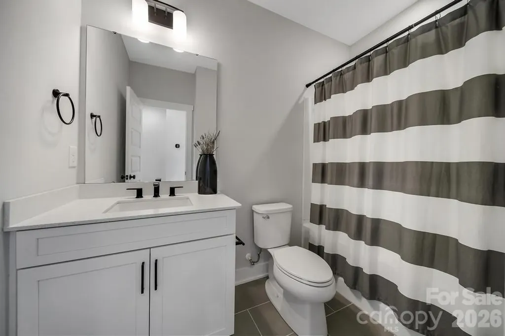 5007 Tiny Lane Charlotte NC 28203