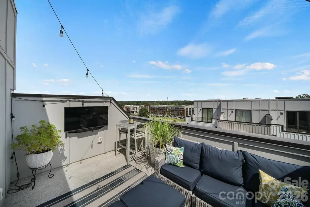 5007 Tiny Lane Charlotte NC 28203