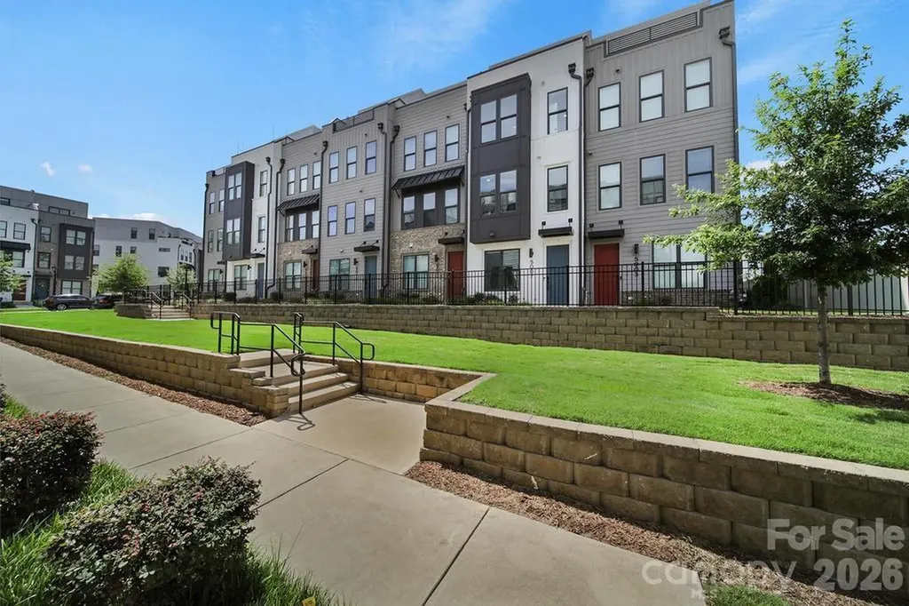 5007 Tiny Lane Charlotte NC 28203